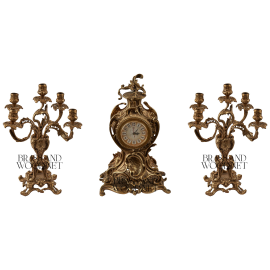 طقم ساعة و 2 شمعدان نحاس ايفل القرن الثامن عشر