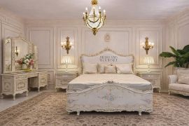 غرفة نوم ملكية