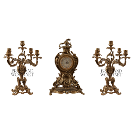 طقم ساعة و 2 شمعدان نحاس ايفل القرن الثامن عشر