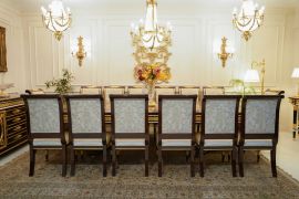 طاولة طعام  كاملة بسطح ماركتريه مكونة من (14 كرسي + بوفية)