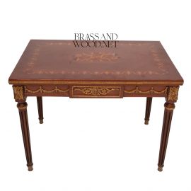 طاولة وسطية كلاسيك 