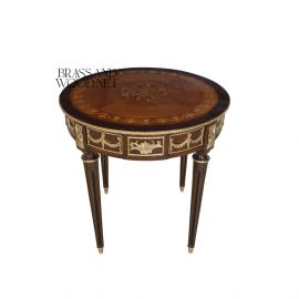 طاولة ركنية ماركتريه