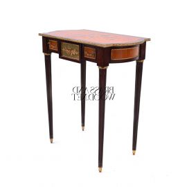 طاولة ركنية ماركتريه – حليات نحاس سبك