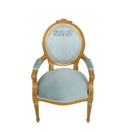 كرسي سفرة بذراعين تنجيد ازرق