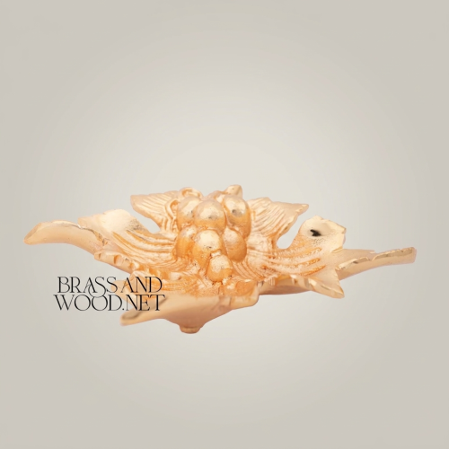 Baroque Brass Grapevine Leaf Ashtray - Sculptural Cluster Motif