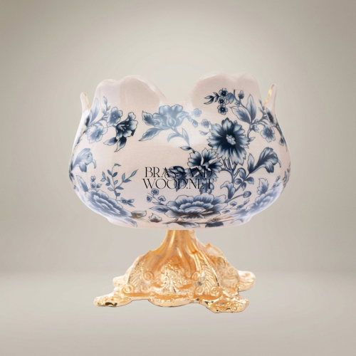 Baroque Chinoiserie White Ceramic Bonbonniere Bowl Blue Floral Pattern Gilded Resin Base Brass and Wood Gold Front | Brass & Wood