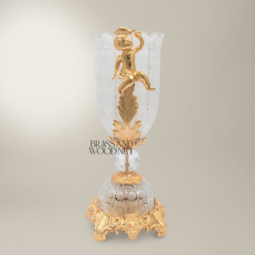 كأس فازة كريستال باروكية بتماثيل أنجال نحاسية وقاعدة مزخرفة