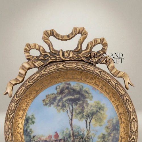 Louis XVI Circular Decorative Plate with Bow Crest & Pastoral Scene