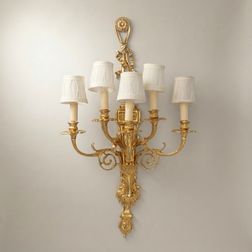 Louis XVI Five-Arm Neoclassical Brass Wall Sconce Acanthus Backplate Off-White Shades Gold Front | Brass & Wood