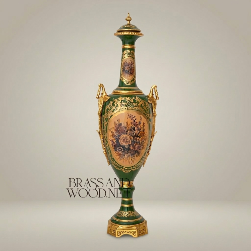 مزهرية كلاسيكية مغطاة بإطارات نحاسية - خزف أخضر زمردي بلوحة زهور ومقابض على شكل أكاليل