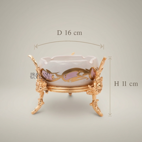 Rococo Brass Ornate Floral Stand White Gilded Ceramic Ashtray Brass and Wood Gold Front | Brass & Wood
