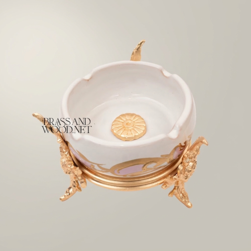 Rococo Brass Ornate Floral Stand White Gilded Ceramic Ashtray Brass and Wood Gold Front | Brass & Wood