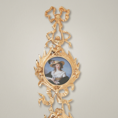 Rococo Brass Cascading Medallion Wall Picture Frame Chain with Ribbon Bow and Acanthus Ornamentation - Brass and Wood Gold Front | Brass & Wood