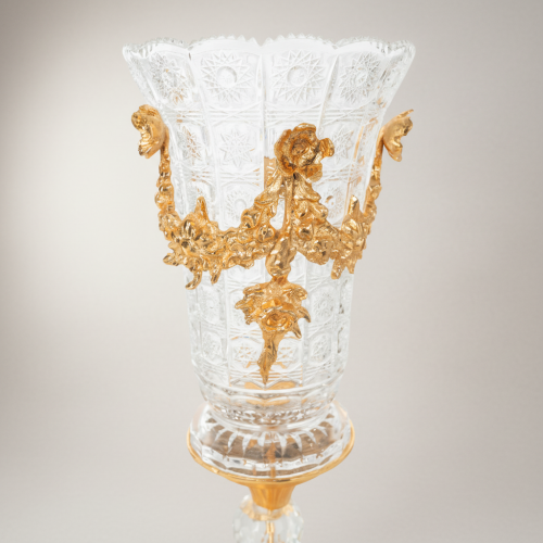 Rococo 3-Piece Crystal and Brass Garniture Set with Acanthus Scroll Mounts and Centerpiece Coupe Gold Front | Brass & Wood