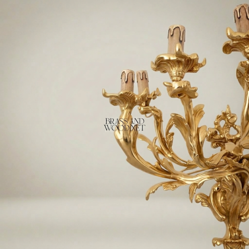 Rococo Louis XV Five-Arm Cast Brass Wall Sconce Acanthus Scroll Branches Brass and Wood Gold Front | Brass & Wood