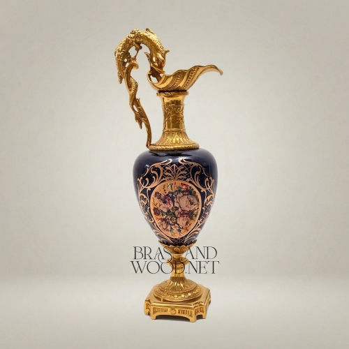 إبريق فازة خزفي كوبالت على طراز نابليون الثالث بمقبض دولفين ومثبتات أورمولو ذهبية